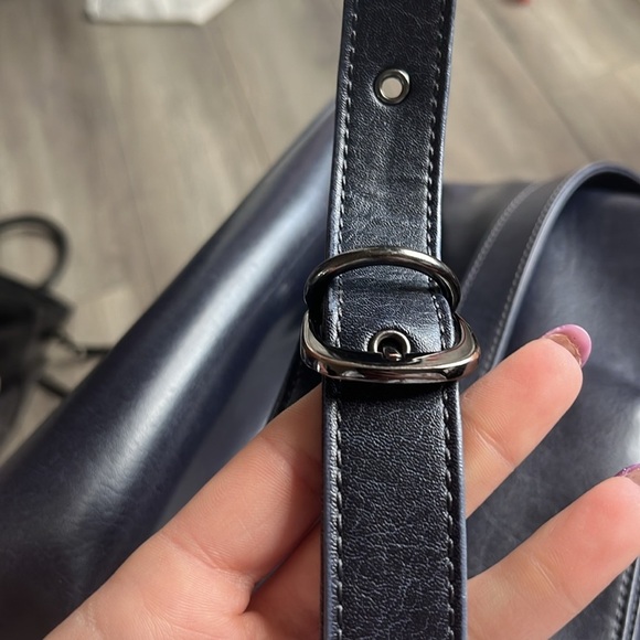 Matt & nat vintage satchel in navy with shoulder strap - Picture 15 of 15